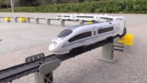 和谐号玩具视频,带你领略中国高铁魅力